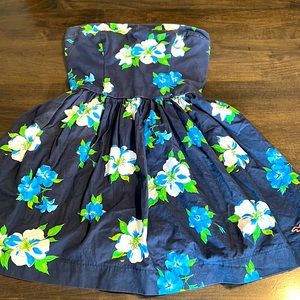 Hollister navy floral strapless dress…size M